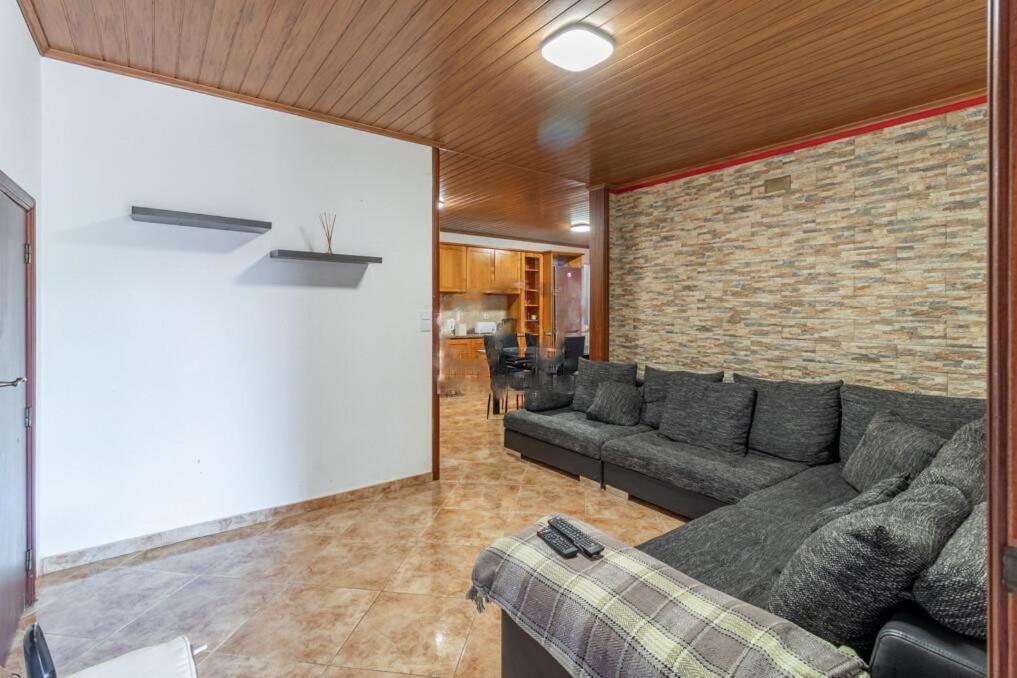 Casa - Peceful Mountain Retreat In Calheta Accommodatie bij particulieren