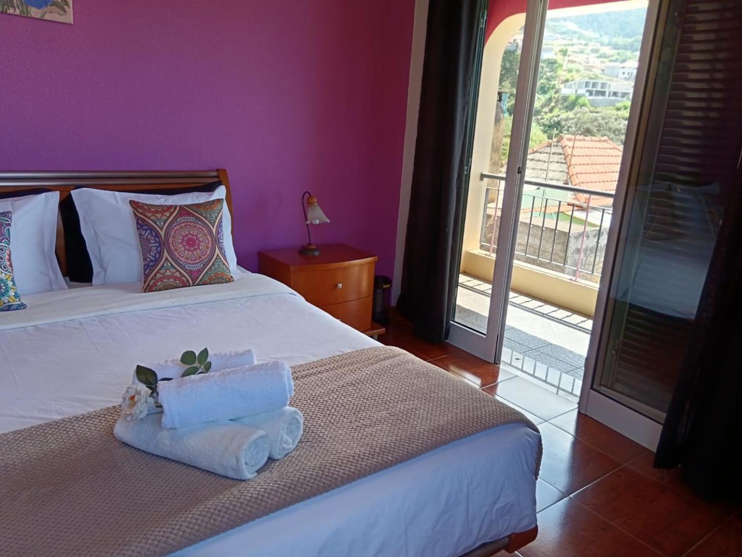 Casa - Peceful Mountain Retreat In Calheta Accommodatie bij particulieren